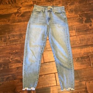 SO - 5 high rise mom jean EUC